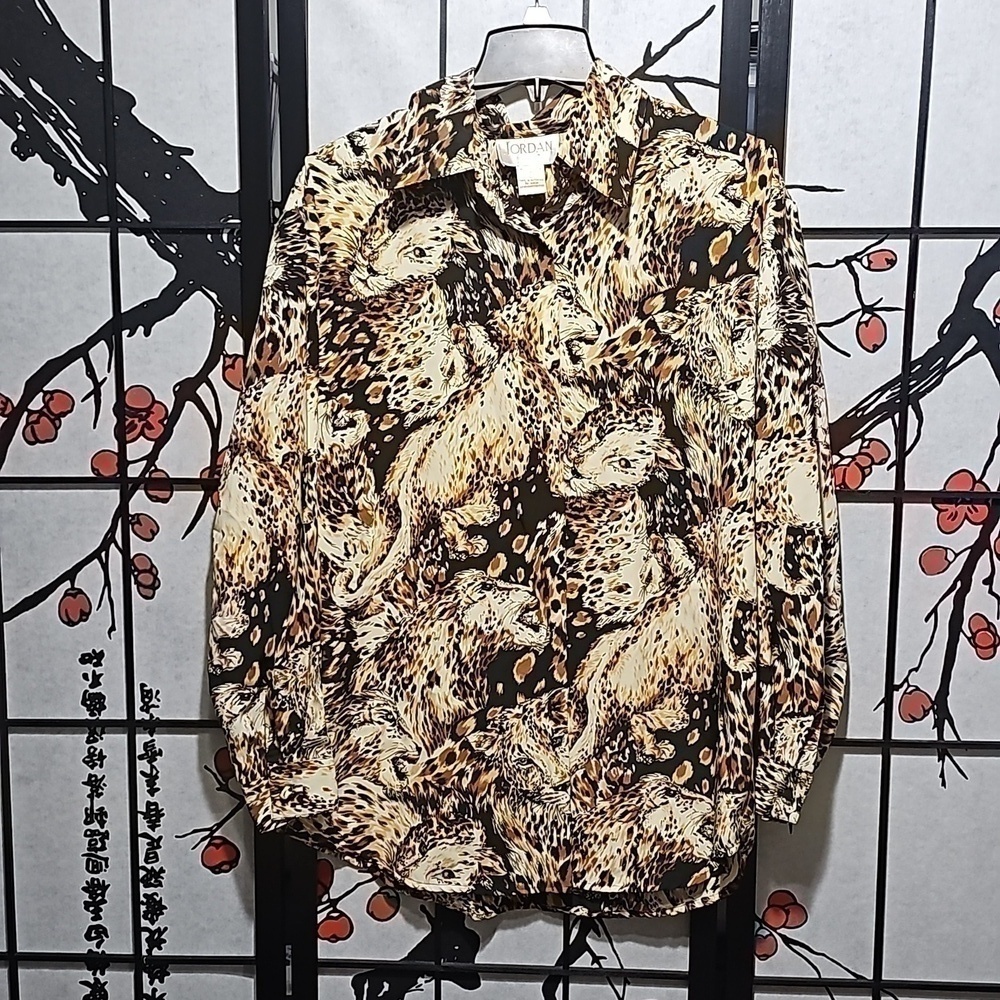 Jordan Vintage Lion Print‎ Long Sleeve Shirt Size Large